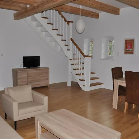 Monte Carvick Nad Jeziorem Seksty Karwik Exteriér fotografie