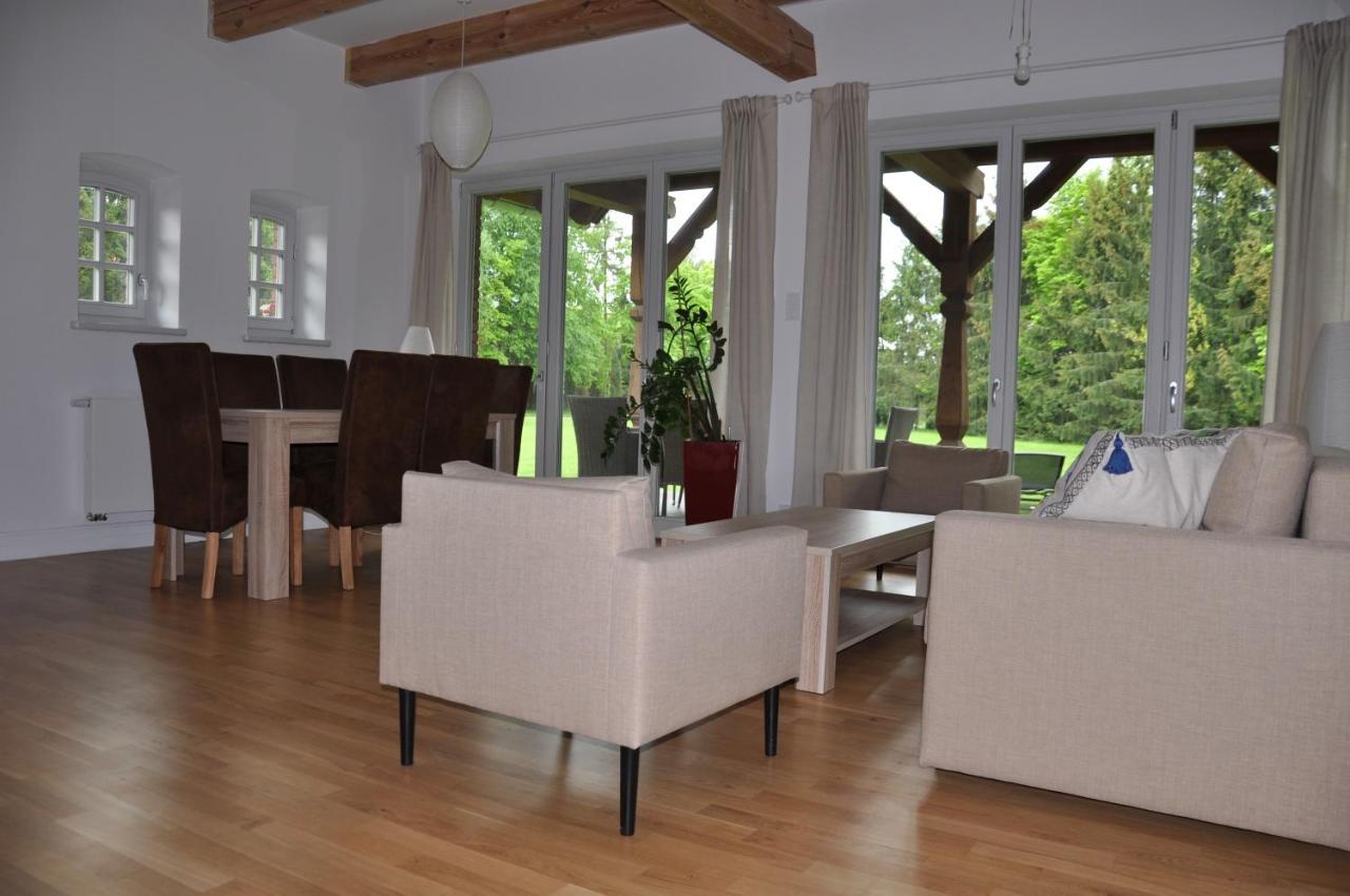 Monte Carvick Nad Jeziorem Seksty Holiday home *