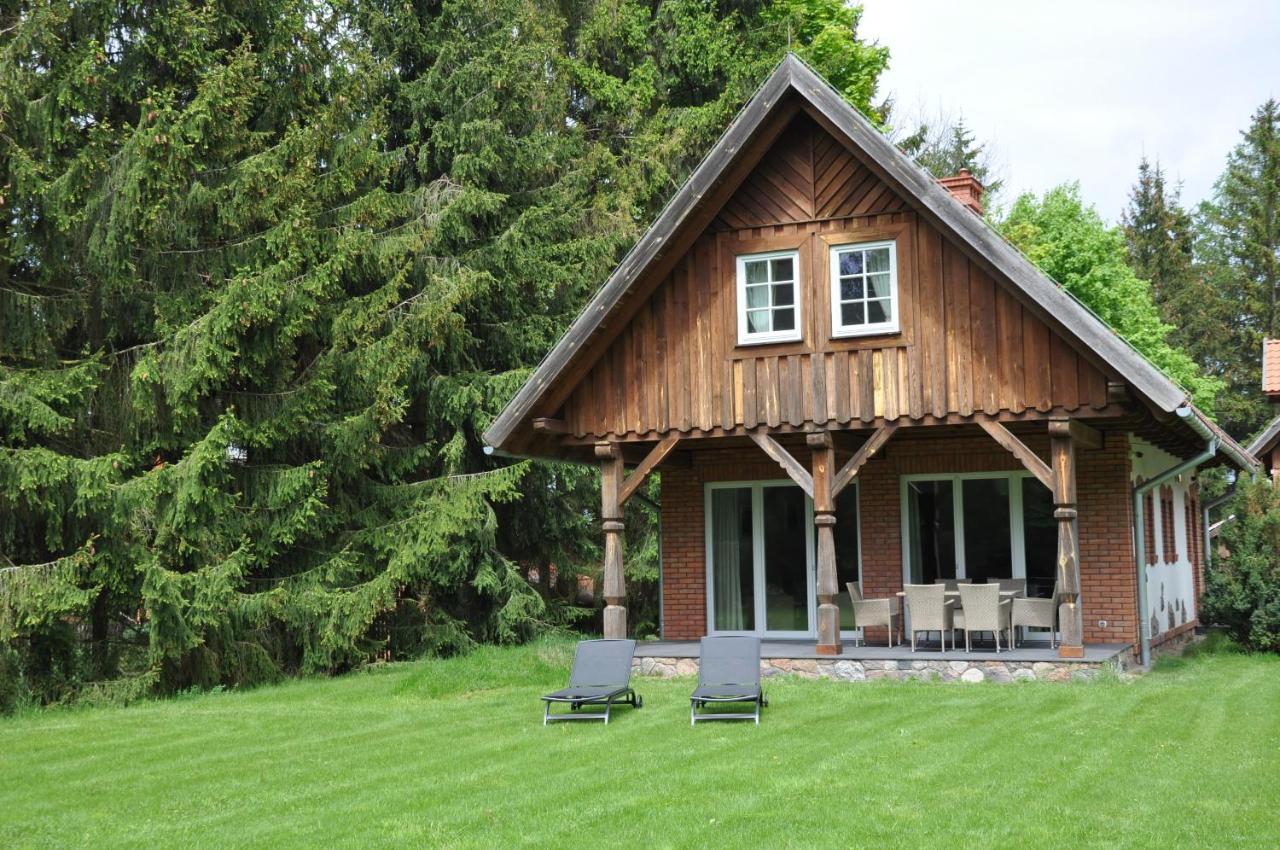 Monte Carvick Nad Jeziorem Seksty Holiday home Karwik